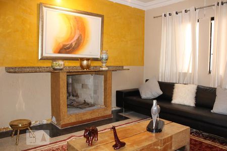 Casa para alugar com 800m², 5 quartos e 5 vagasSala da Lareira