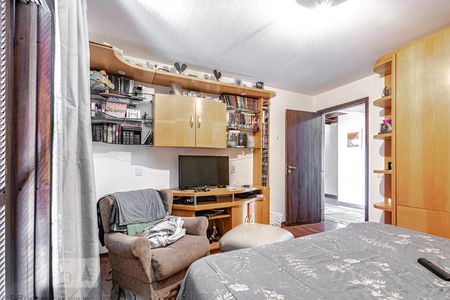 Casa para alugar com 330m², 4 quartos e 4 vagas Casa para alugar com 330m², 4 quartos e 4 vagas3º Dormitório