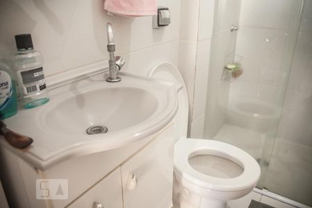Detalhe do banheiro de kitnet/studio à venda com 1 quarto, 27m² em Vila Buarque, São Paulo