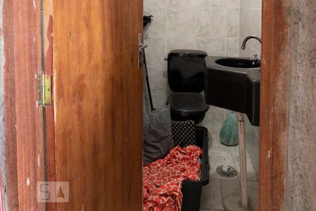 Casa à venda com 596m², 5 quartos e 8 vagas Casa à venda com 596m², 5 quartos e 8 vagasBanheiro Garagem