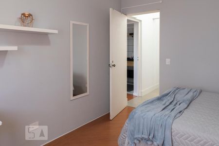 Casa à venda com 596m², 5 quartos e 8 vagas Casa à venda com 596m², 5 quartos e 8 vagasQuarto 1