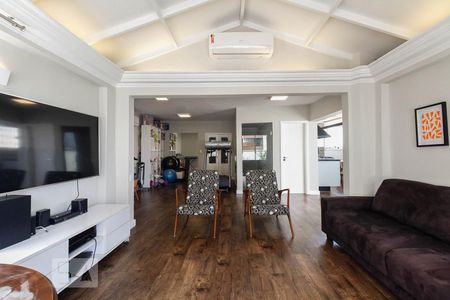 Apartamento à venda com 212m², 3 quartos e 2 vagas Apartamento à venda com 212m², 3 quartos e 2 vagasCobertura