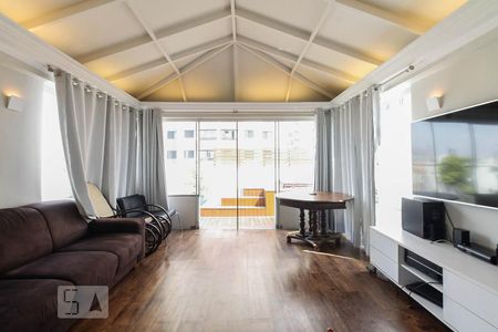 Apartamento à venda com 212m², 3 quartos e 2 vagas Apartamento à venda com 212m², 3 quartos e 2 vagasCobertura