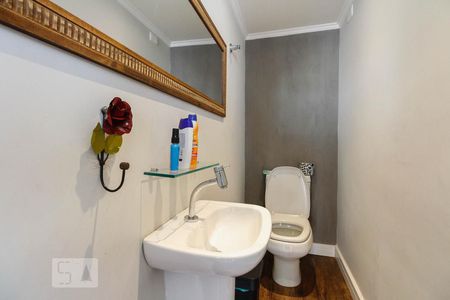 Apartamento à venda com 212m², 3 quartos e 2 vagas Apartamento à venda com 212m², 3 quartos e 2 vagasLavabo