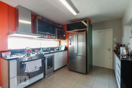 Apartamento à venda com 212m², 3 quartos e 2 vagas Apartamento à venda com 212m², 3 quartos e 2 vagasCozinha