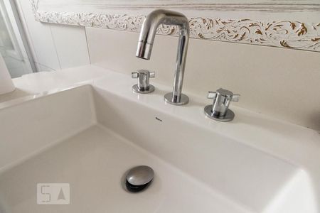 Apartamento à venda com 212m², 3 quartos e 2 vagas Apartamento à venda com 212m², 3 quartos e 2 vagasBanheiro