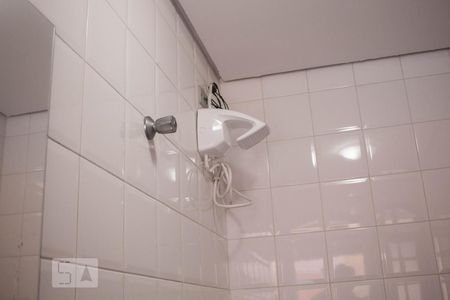 Casa à venda com 677m², 5 quartos e 8 vagas Casa à venda com 677m², 5 quartos e 8 vagasBanheiro da Área de Lazer