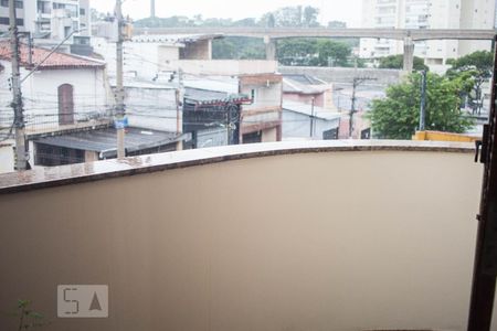 Casa à venda com 677m², 5 quartos e 8 vagas Casa à venda com 677m², 5 quartos e 8 vagasVaranda da Suíte 4