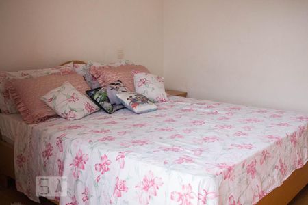 Casa à venda com 677m², 5 quartos e 8 vagas Casa à venda com 677m², 5 quartos e 8 vagasSuíte 1