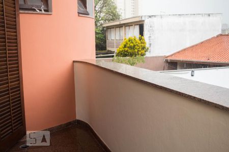 Casa à venda com 677m², 5 quartos e 8 vagas Casa à venda com 677m², 5 quartos e 8 vagasVaranda da Suíte 1