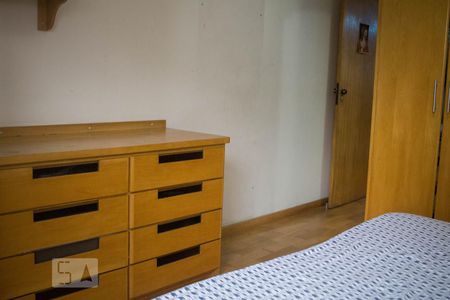 Casa à venda com 677m², 5 quartos e 8 vagas Casa à venda com 677m², 5 quartos e 8 vagasSuíte 4