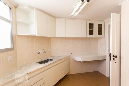 Apartamento à venda com 68m², 2 quartos e 1 vagaCozinha