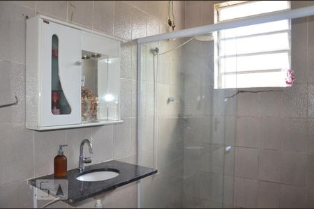 Casa à venda com 330m², 3 quartos e 2 vagasBanheiro de Serviço