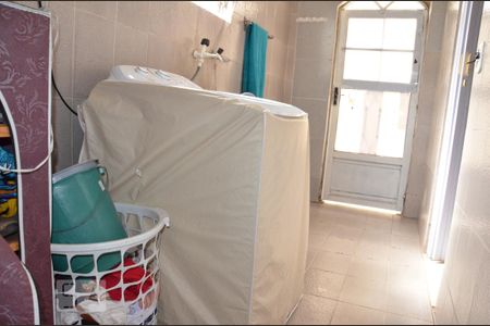 Casa à venda com 330m², 3 quartos e 2 vagasÁrea de Serviço