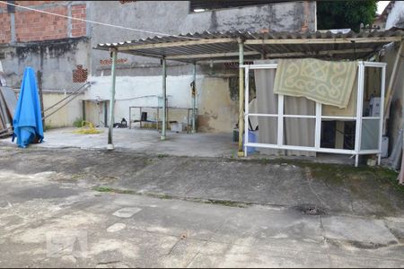 Casa à venda com 330m², 3 quartos e 2 vagasQuintal