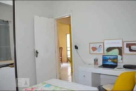 Casa à venda com 330m², 3 quartos e 2 vagasQuarto 2