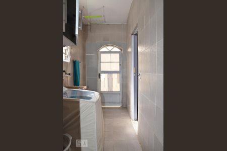 Casa à venda com 330m², 3 quartos e 2 vagasÁrea de Serviço