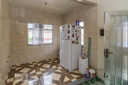 Casa à venda com 196m², 6 quartos e 4 vagas Casa à venda com 196m², 6 quartos e 4 vagasCozinha