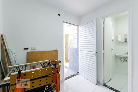 Casa à venda com 198m², 3 quartos e 2 vagasFundos - Quarto de serviço