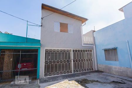 Casa à venda com 198m², 3 quartos e 2 vagasFachada
