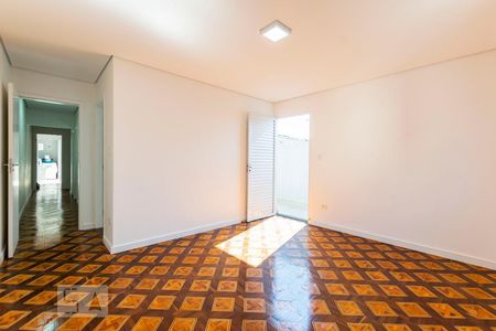 Casa à venda com 198m², 3 quartos e 2 vagas2o. Andar - Suíte