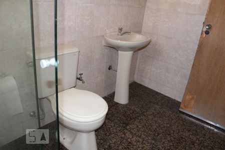 Banheiro de casa para alugar com 1 quarto, 55m² em Vila Uniao (zona Leste), São Paulo