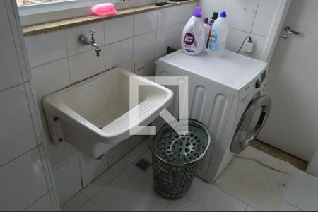 Apartamento à venda com 178m², 3 quartos e 2 vagas Apartamento à venda com 178m², 3 quartos e 2 vagasÁrea de Serviço