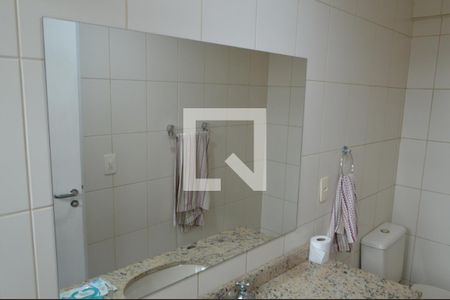 Apartamento à venda com 178m², 3 quartos e 2 vagas Apartamento à venda com 178m², 3 quartos e 2 vagasBanheiro 2