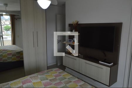 Apartamento à venda com 178m², 3 quartos e 2 vagas Apartamento à venda com 178m², 3 quartos e 2 vagasSuíte