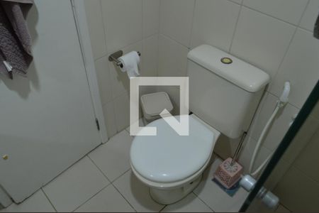 Apartamento à venda com 178m², 3 quartos e 2 vagas Apartamento à venda com 178m², 3 quartos e 2 vagasBanheiro da Suíte