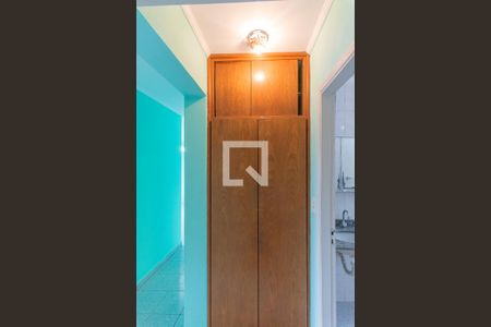 Apartamento à venda com 80m², 3 quartos e 1 vaga Apartamento à venda com 80m², 3 quartos e 1 vagaCorredor- Armário