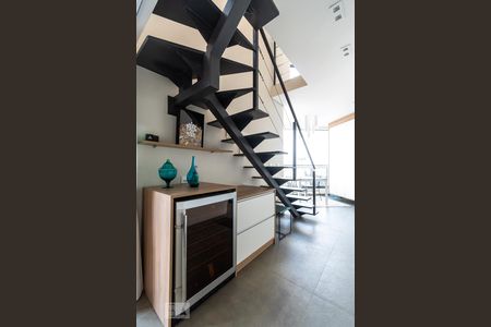 Apartamento para alugar com 68m², 1 quarto e 1 vagabar