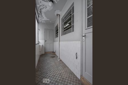 Apartamento à venda com 180m², 4 quartos e sem vaga Apartamento à venda com 180m², 4 quartos e sem vagaÁrea de Serviço 2