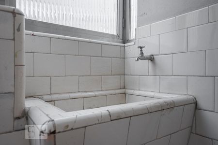 Apartamento à venda com 180m², 4 quartos e sem vaga Apartamento à venda com 180m², 4 quartos e sem vagaÁrea de Serviço 2