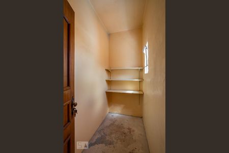 Apartamento à venda com 180m², 4 quartos e sem vaga Apartamento à venda com 180m², 4 quartos e sem vagaDespensa