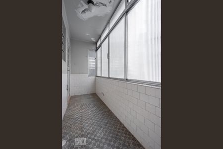 Apartamento à venda com 180m², 4 quartos e sem vaga Apartamento à venda com 180m², 4 quartos e sem vagaÁrea de Serviço 2