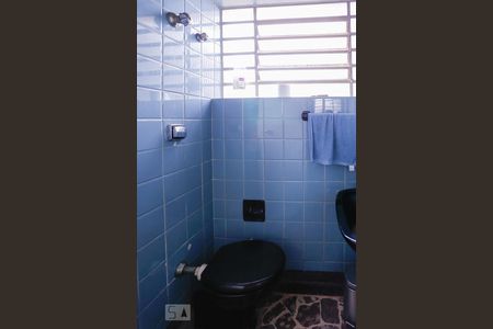 Casa à venda com 220m², 3 quartos e 4 vagas Casa à venda com 220m², 3 quartos e 4 vagasLavabo