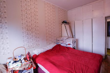 Casa à venda com 220m², 3 quartos e 4 vagas Casa à venda com 220m², 3 quartos e 4 vagasQuarto 2