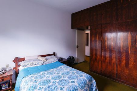 Casa à venda com 220m², 3 quartos e 4 vagas Casa à venda com 220m², 3 quartos e 4 vagasSuíte