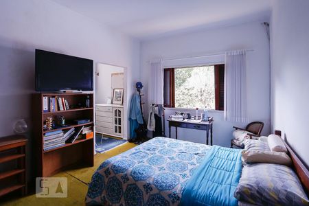 Casa à venda com 220m², 3 quartos e 4 vagas Casa à venda com 220m², 3 quartos e 4 vagasSuíte