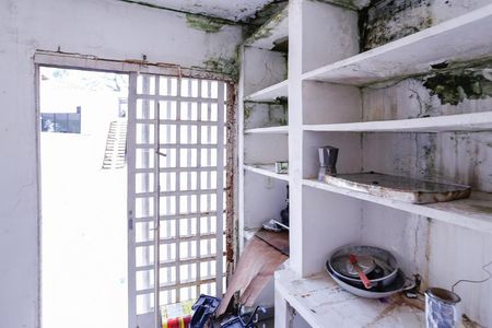 Casa à venda com 220m², 3 quartos e 4 vagas Casa à venda com 220m², 3 quartos e 4 vagasDepósito 1