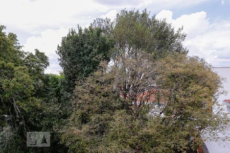 Casa à venda com 220m², 3 quartos e 4 vagas Casa à venda com 220m², 3 quartos e 4 vagasVista Suíte