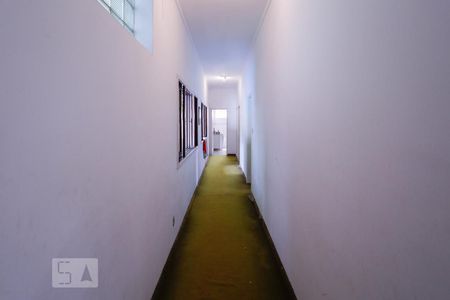 Casa à venda com 220m², 3 quartos e 4 vagas Casa à venda com 220m², 3 quartos e 4 vagasCorredor