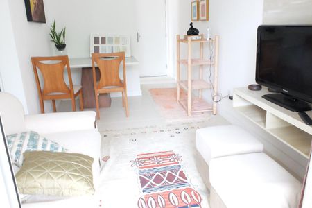 Sala de apartamento para alugar com 2 quartos, 70m² em Parque Bela Vista, Salvador