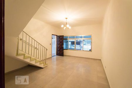 Sala de casa à venda com 3 quartos, 150m² em Vila Santo Estefano, São Paulo