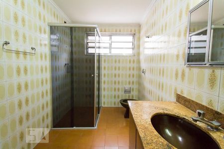 Casa à venda com 150m², 3 quartos e 3 vagasBanheiro da Suíte