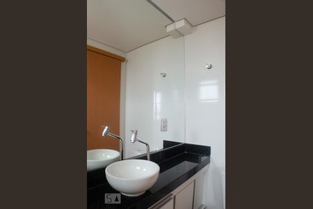 Apartamento à venda com 59m², 2 quartos e 2 vagasBanheiro da Suíte
