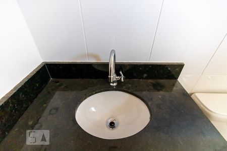 Casa à venda com 180m², 3 quartos e 3 vagas Casa à venda com 180m², 3 quartos e 3 vagasPia