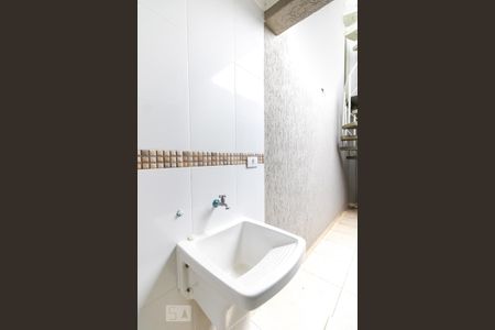 Casa à venda com 180m², 3 quartos e 3 vagas Casa à venda com 180m², 3 quartos e 3 vagasÁrea de Serviço