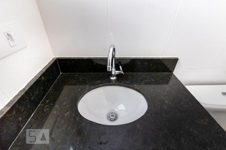 Casa à venda com 180m², 3 quartos e 3 vagas Casa à venda com 180m², 3 quartos e 3 vagasPia